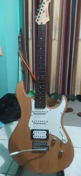 Gitar yamaha pacifica