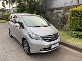 [Dp 25 Jt] HONDA FREED E 2011 Matic PSD