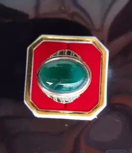 Batu bacan permata