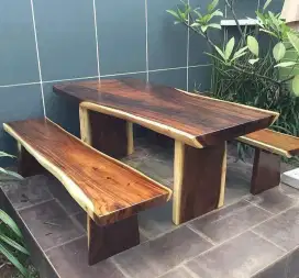 Meja makan minimalis kayu trembesi