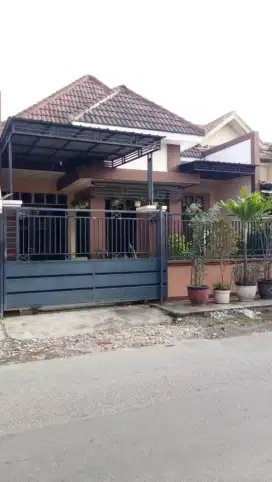 RUMAH DIKONTRAKAN PINGGIR JALAN RAYA (Kec.Sukodono, Kab.Sidoarjo)