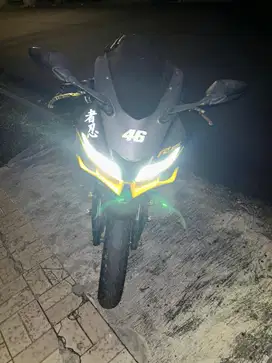 YAMAHA R 15 GRESS MINT CONDITION NEGO