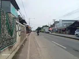 Rumah dan Bangunan di Jalan Raya Kemang-Parung