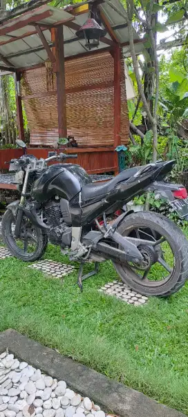 Yamaha Byson 2012 Black