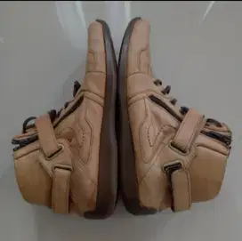 sepatu kulit original / sepatu branded original / sepatu preloved