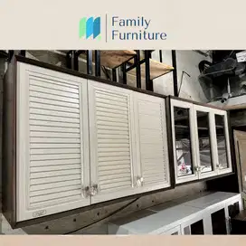 Lemari Dapur Gantung Minimalist 3 Pintu Kaca Kokoh & Tahan