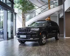 JEEP GRAND CHEROKEE LIMITED 3.6L - DIAMOND BLACK