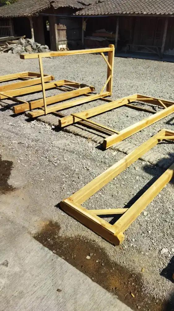 kusen pintu jati