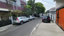Rumah luas + 6 kamar kos