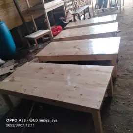 Meja lesehan kayu jati landa vinising natural glos