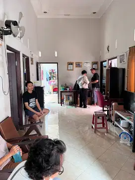 Dijual MURAH Rumah Pojok di Sleman