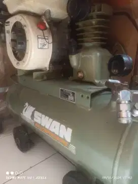 Compressor air swan