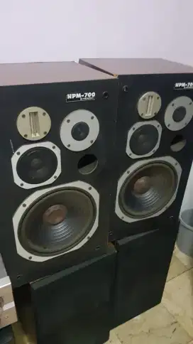 Speaker pioneer hpm 700