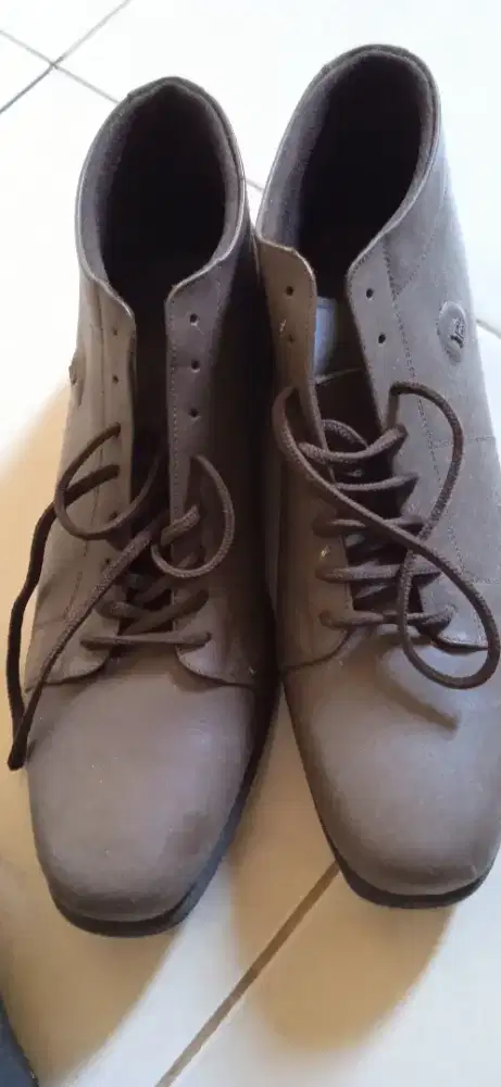 Jual sepatu Harga Murah, Layak Pakai..