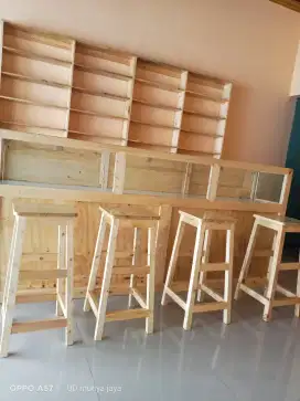 Etalase vape kayu jati belandafinising glos