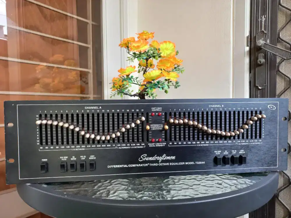 Eq Soundcrafftsmen TG 3044R Original