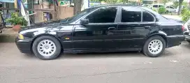 Dijual BMW 520i e39 2001