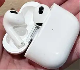 AirPods Gen 3 MagSafe Charging Case