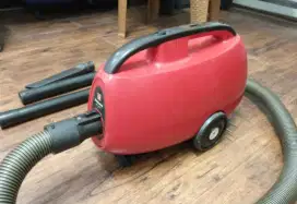 Vacuum Cleaner National MC 2600