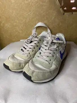 Nike internationalist(bekas pakai pribadi)