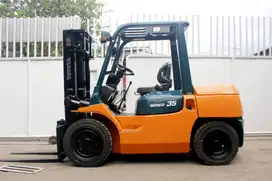 Toyota Diesel 3.5 Ton Forklift Standard Bekas