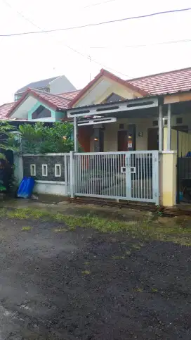 Jual Rumah Grand Pinus Regency