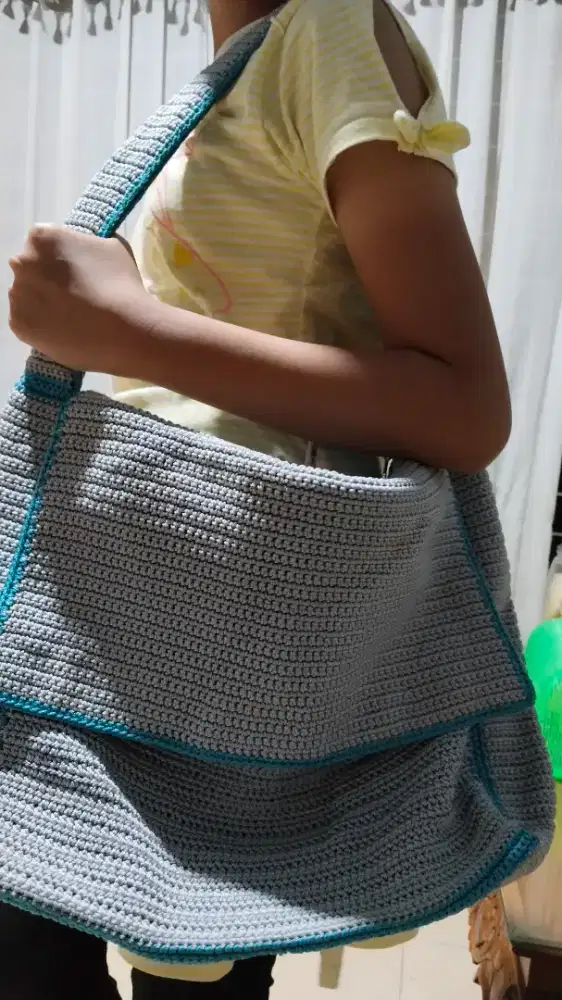 Tas rajut merk dowa