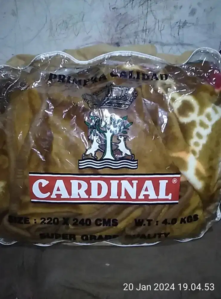 Selimut Cardinal Jumbo Bulu Tebal