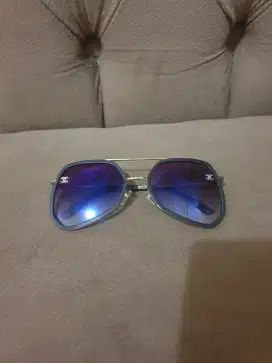 Like new .authentic kacamata wanita .sunglasses chanel