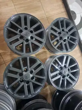 Velg oem fortuner R17 pcd 6x139 lebar 75 et30