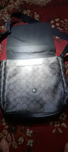 Tas COACH. Jual ga d pake lagi