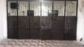 Pintu garasi lipat