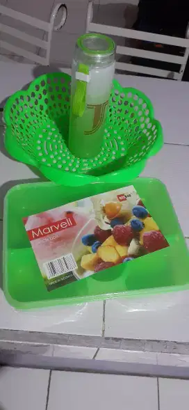 Tempat bekal+ botol minum