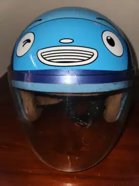 Helm anak merk shell masih bagus