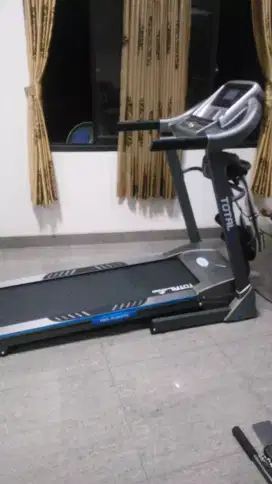 TREADMILL ELEKTRIK TF 270