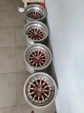 Velg retro R13 Delta issie pcd 114 lebar 8