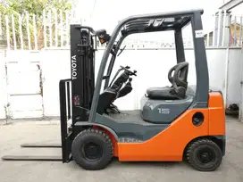 Toyota 8FD15 Forklift Diesel Siap Pakai Bekas