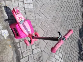 SCOOTER ANAK PEREMPUAN