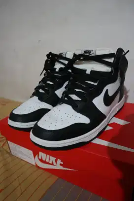Nike Dunk High Retro