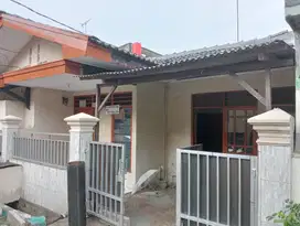Dijual Rumah di Pondok Ungu Permai
