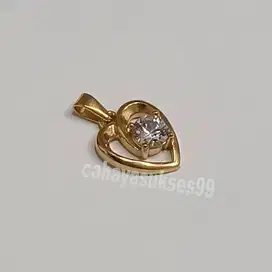 Liontin Love Gold Diamond 1,3cm x 1,5cm Titanium Stainless LLGD04