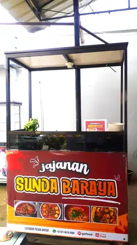 Rak/Etalase Bikin Usaha Laris