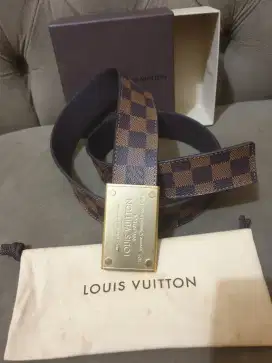 Mulus .authentic ikat pinggang .belt louis vuitton .lv