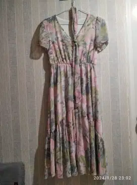 Dress bunga wanita preloved  berkualitas