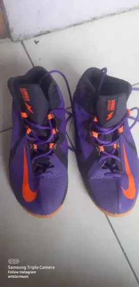 Nike Air max stutter step 2 hyper grape purple basketball