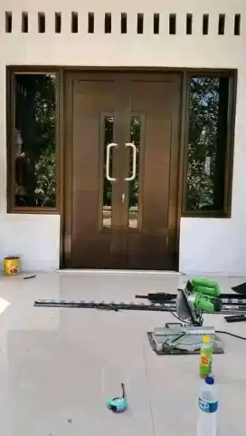 Pintu panel dabel alumunium