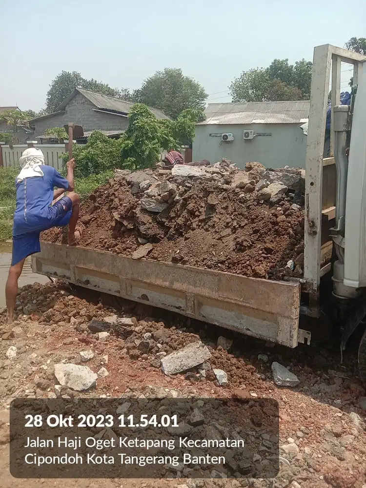 Jasa urugan buang puing