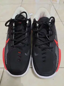 Sepatu nike hitam