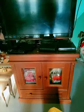 Bufet Jati 2 Pintu 1 Laci