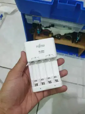 Charger Batrai AA FUJITSU